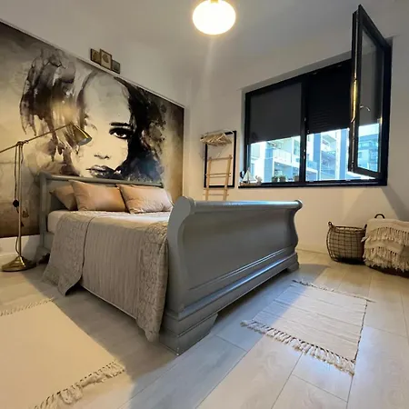 221 Mamaia Nord Apartment